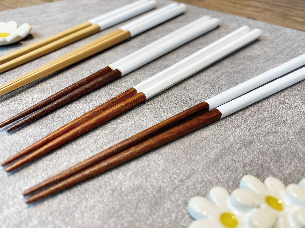 Chopsticks & chopstick rests